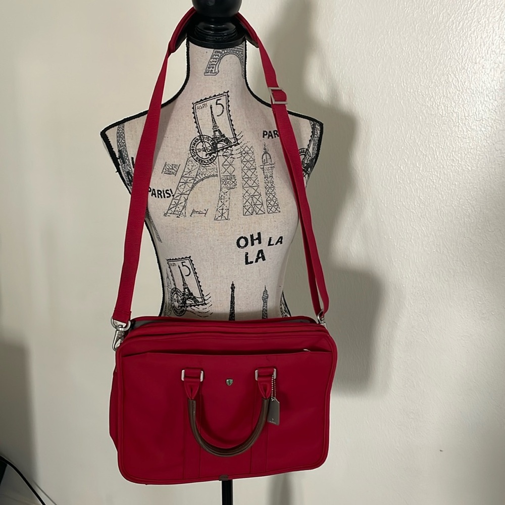 Sumdex Laptop Bag-Red-Durable Nylon-Size: 14”x11”x3”-Handles & Shoulder Straps